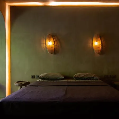 Life Gallery & 5* كورتشي