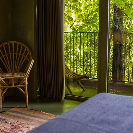 Life Gallery & Hotel 5*