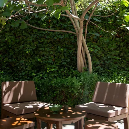 Hotel Life Gallery &