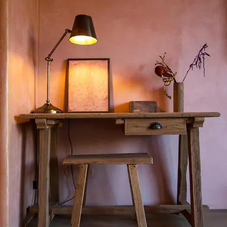 Life Gallery & فندق