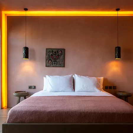 Life Gallery & كورتشي