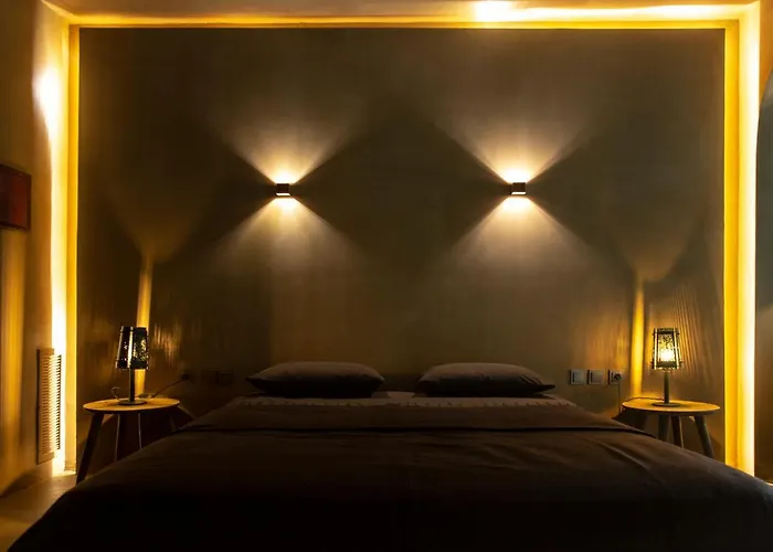 Life Gallery & Ξενοδοχείο