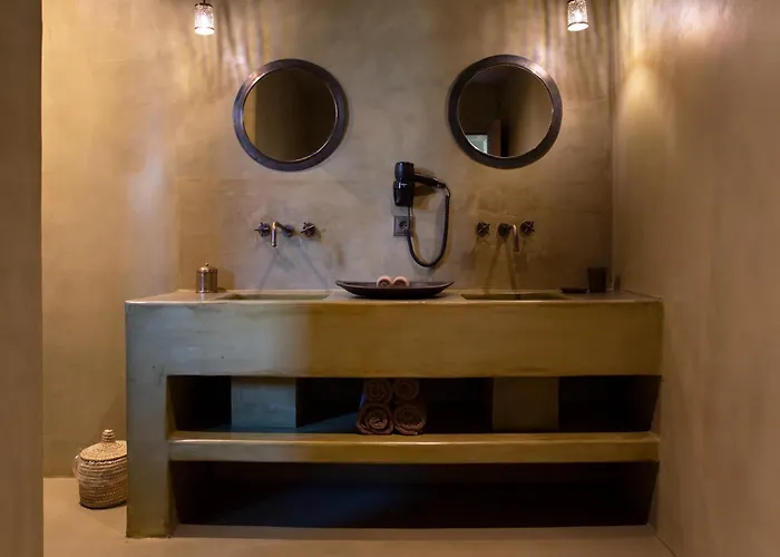 Ξενοδοχείο Life Gallery &