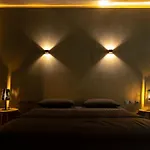 Life Gallery & Hotel