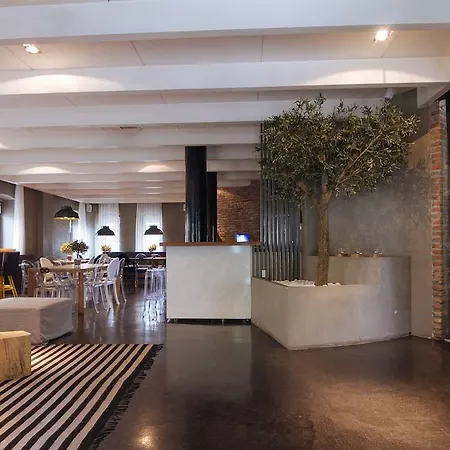 Hotel Life Gallery &