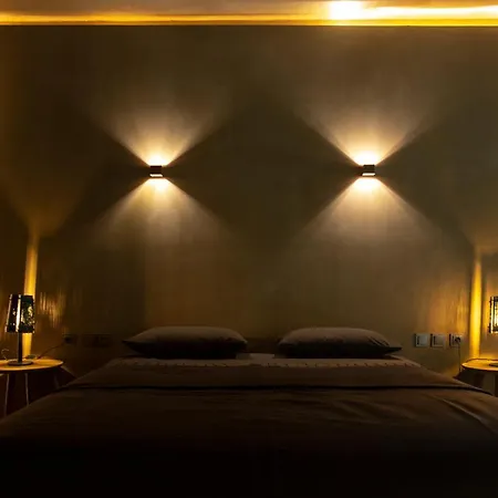 Life Gallery & 호텔