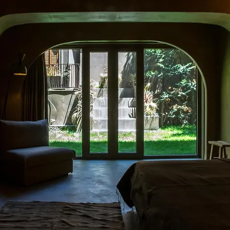 Life Gallery & Hotel 5*