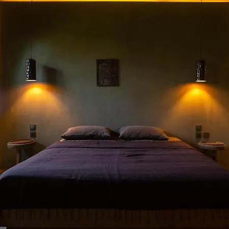 Hotel Life Gallery &