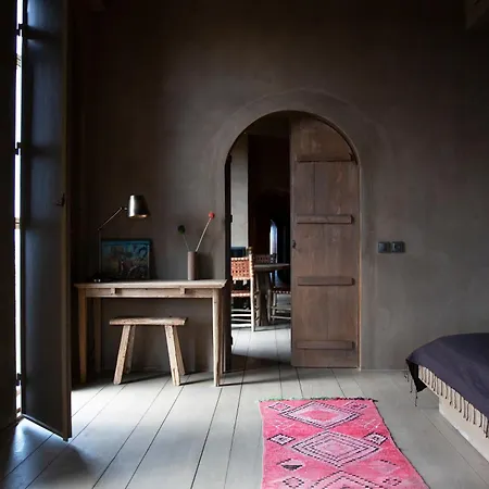 호텔 Life Gallery & 코르처