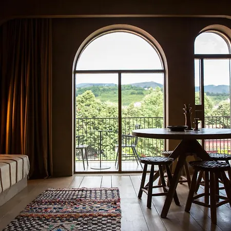 Hotel Life Gallery &