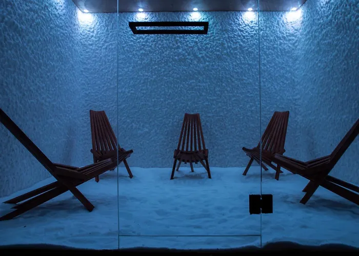 Hotel Life Gallery &