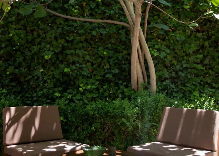 Hotel Life Gallery &