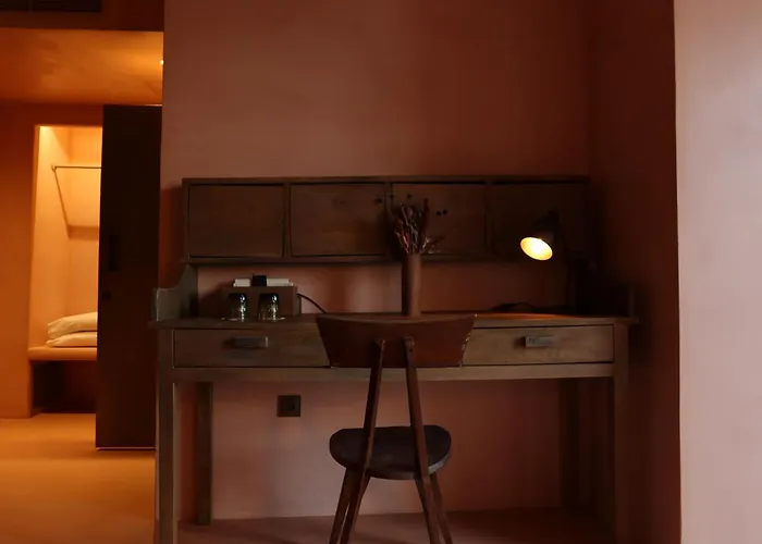 Hotel Life Gallery &