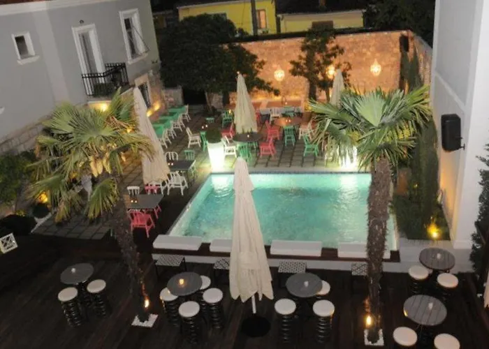 Life Gallery & 5* Korce