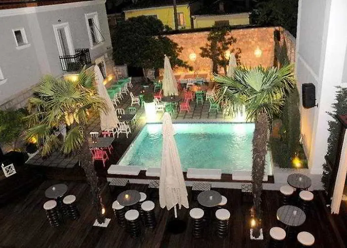 Hotel Life Gallery & 5*